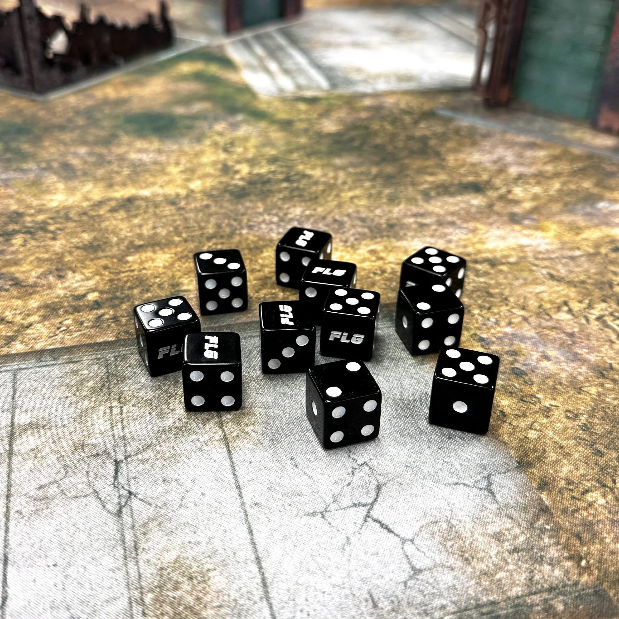 FLG Dice: Blackout Edition - Image 2