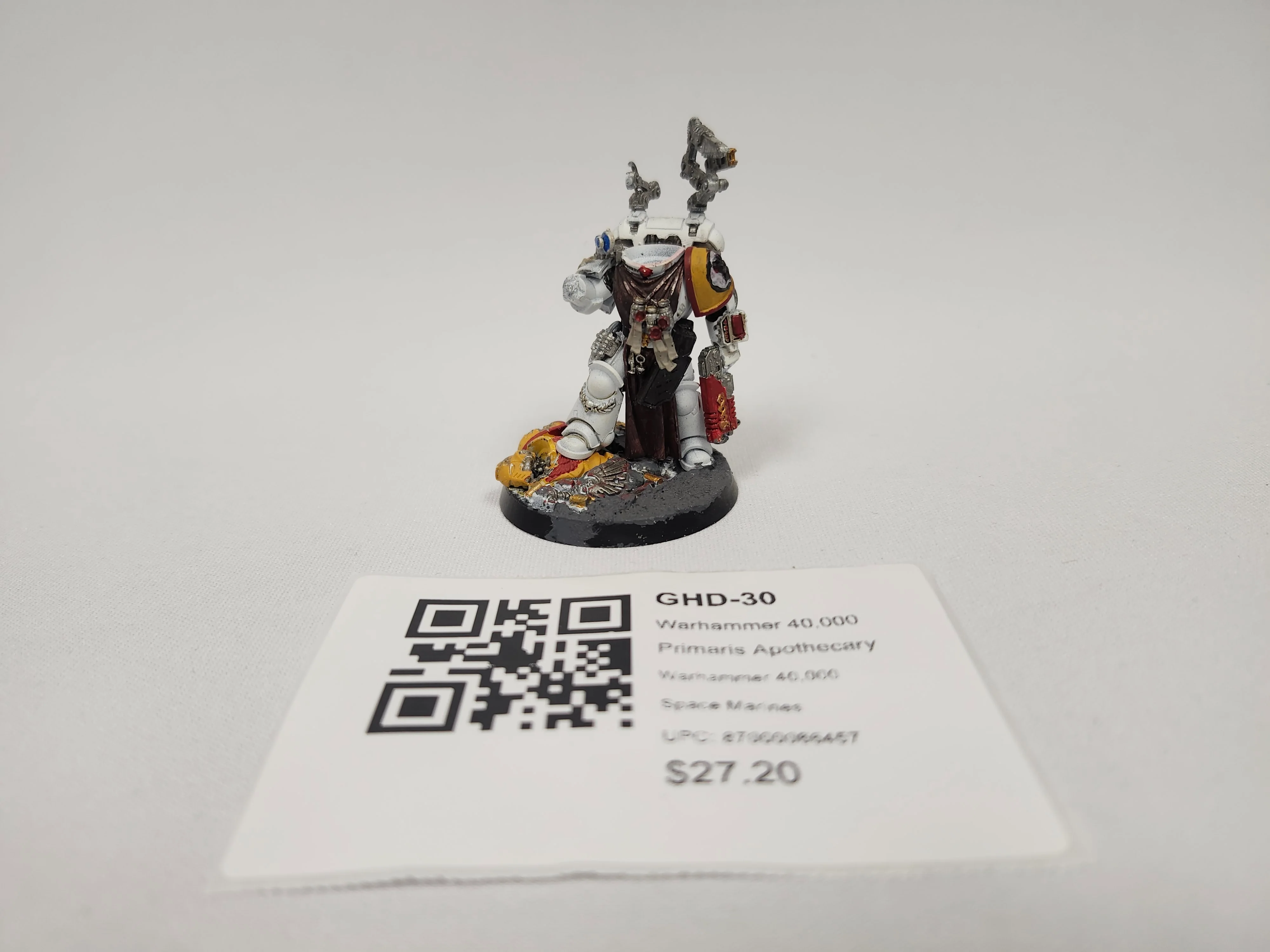 Warhammer 40,000 Primaris Apothecary GHD-30