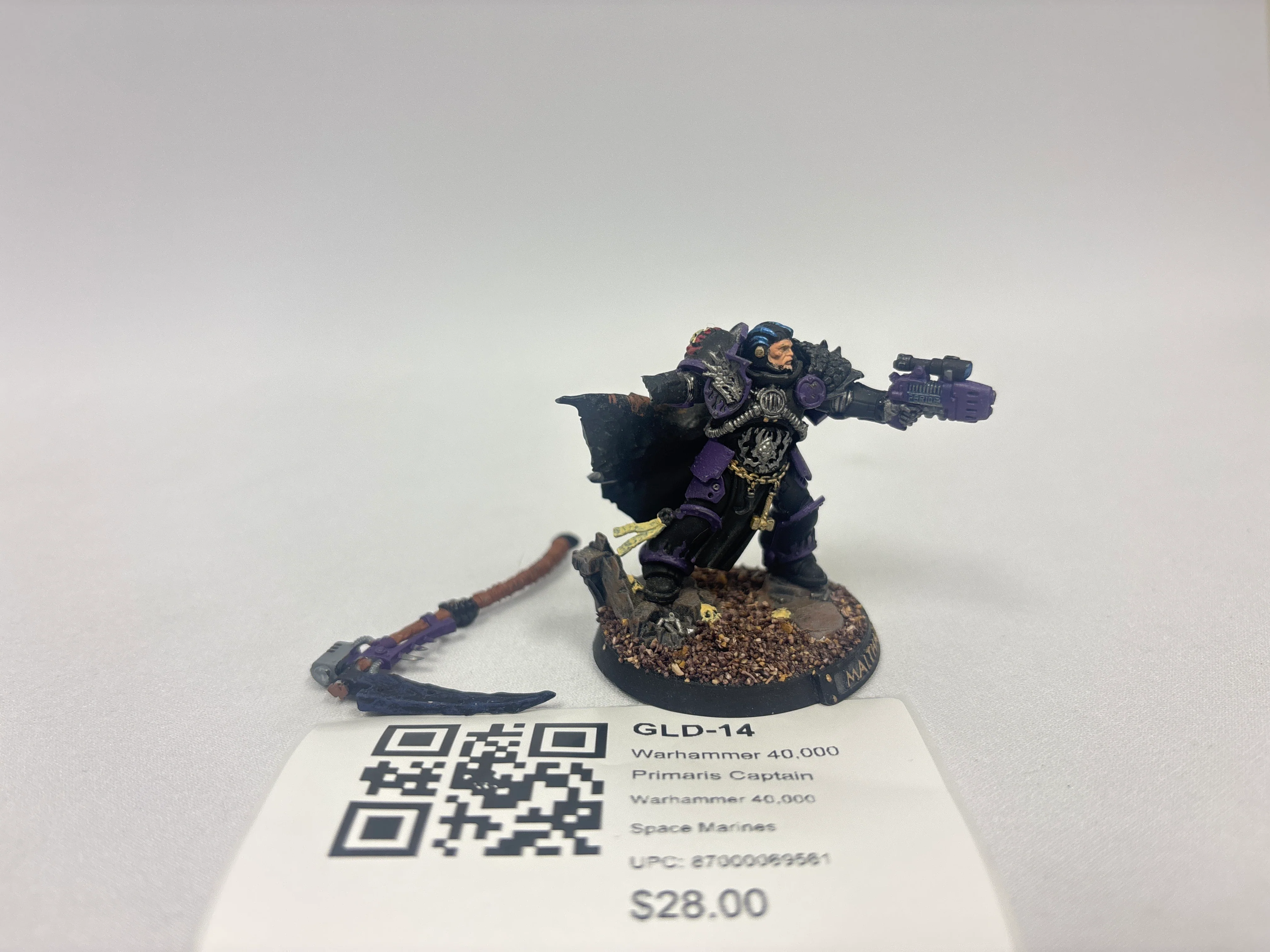 Warhammer 40,000 Primaris Captain GLD-14