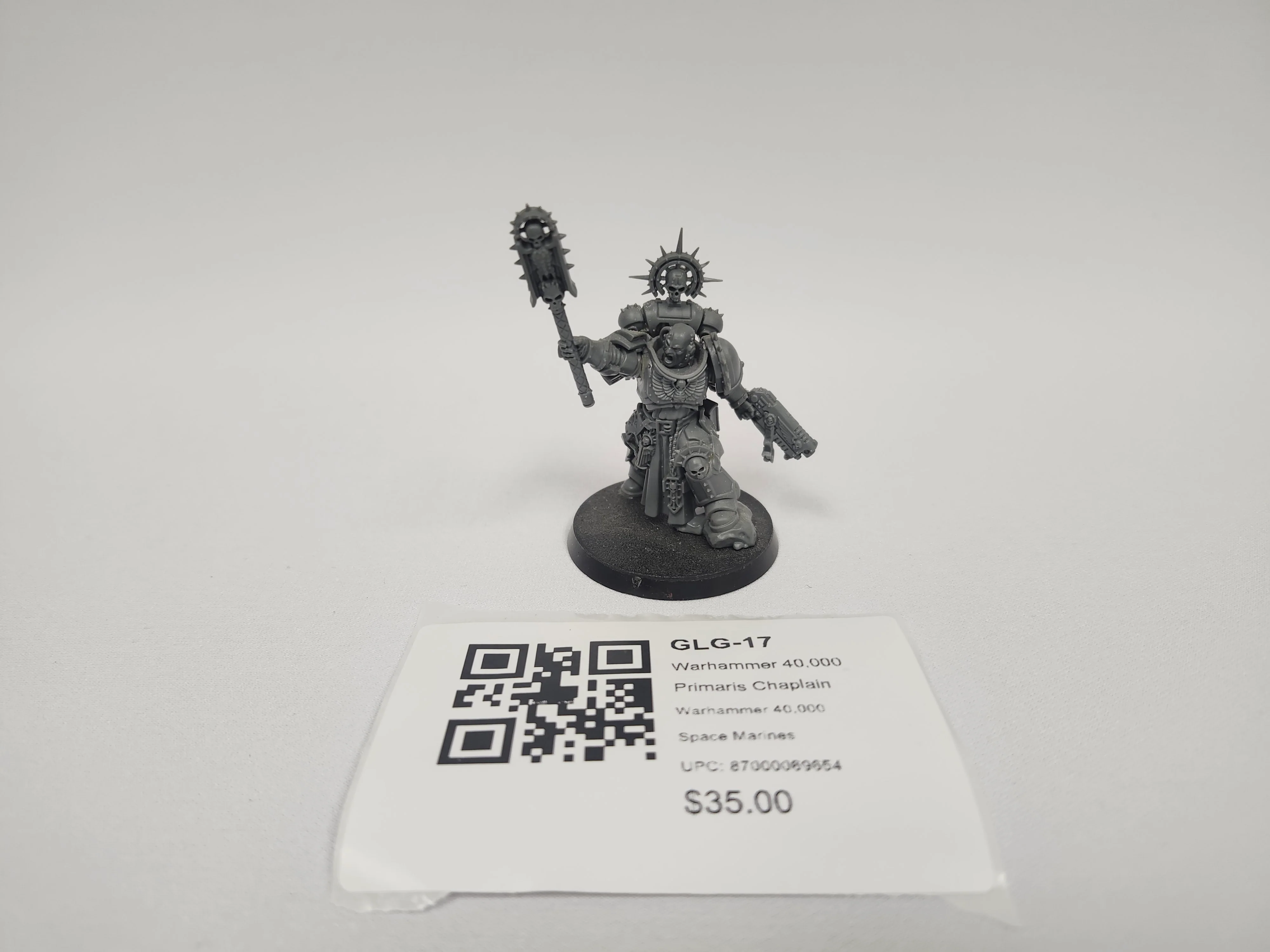 Warhammer 40,000 Primaris Chaplain GLG-17