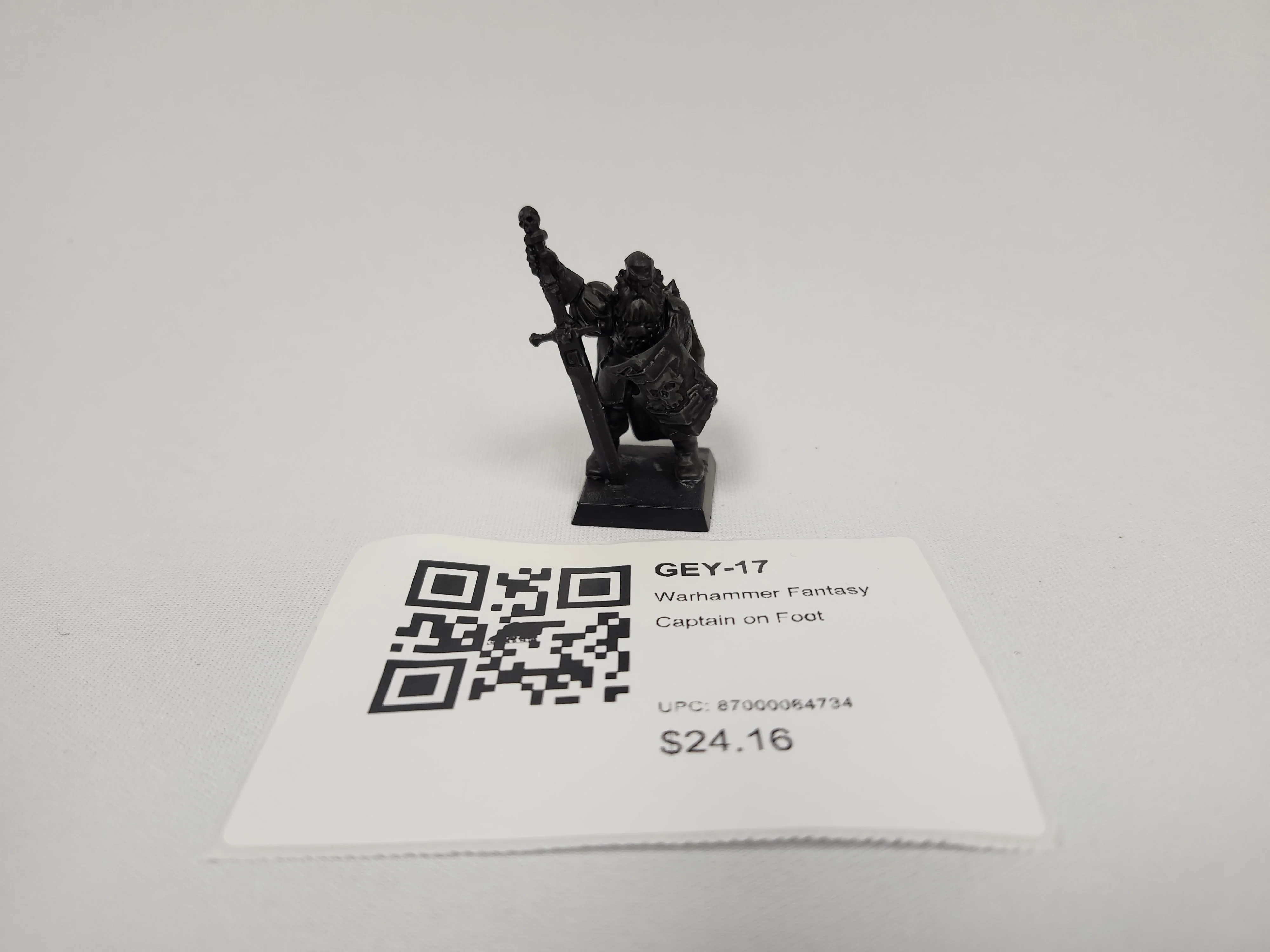 Warhammer Fantasy Captain on Foot GEY-17
